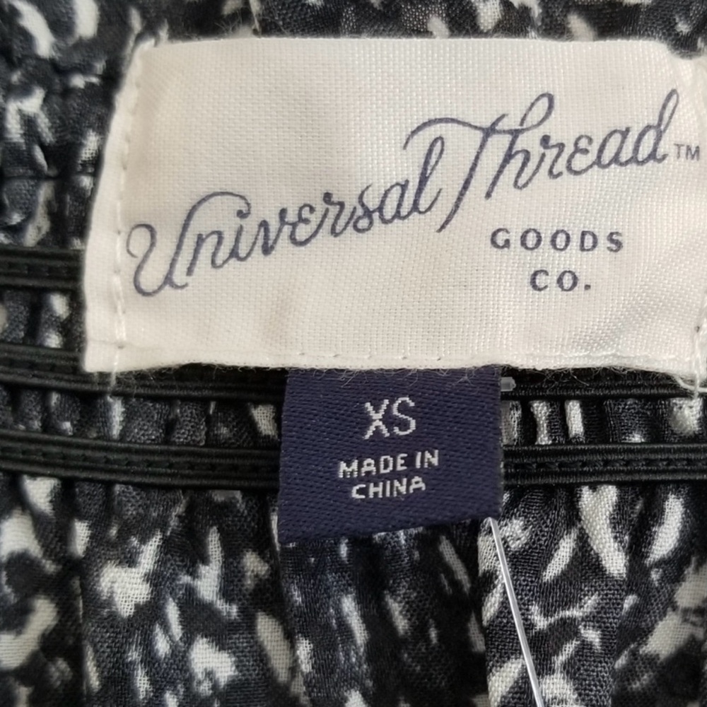 Universal Thread Black and White Patterned Maxi Dress - Picture 7 of 8